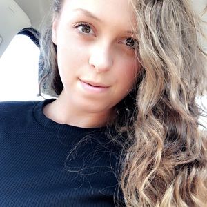 Meet your Posher, Lydia